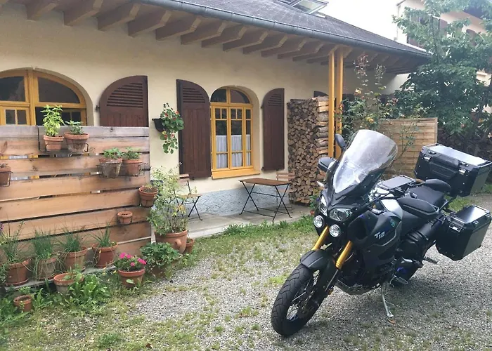 Charmant Appartement Sur Cour, Le Berlingott
